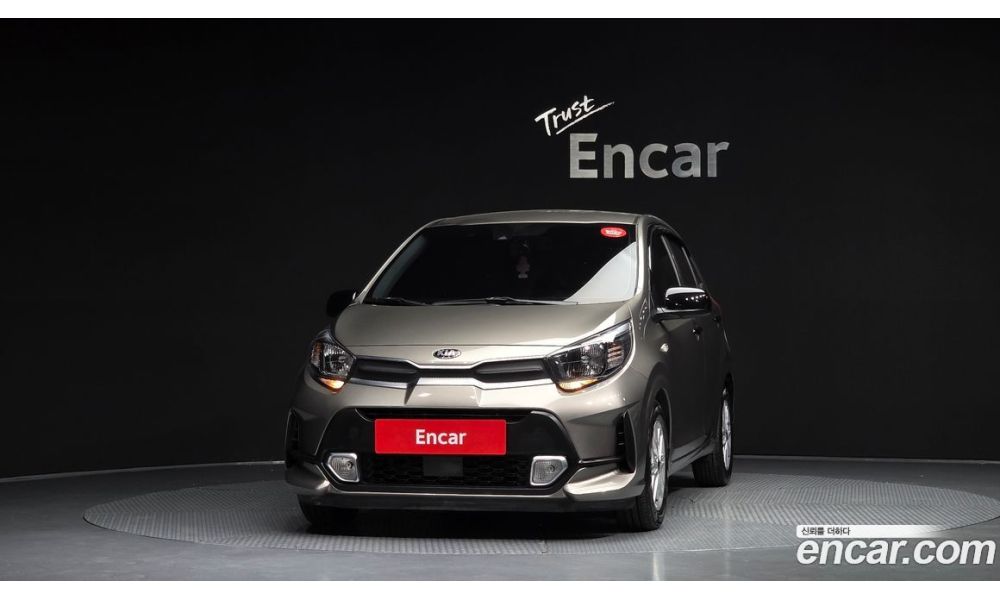 64808
