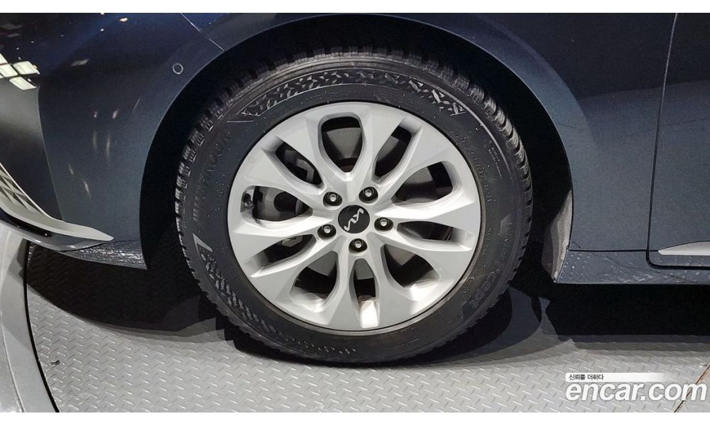 923324