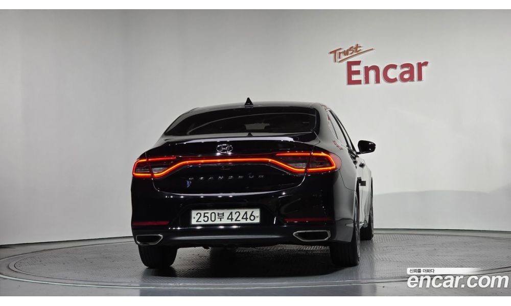 982944