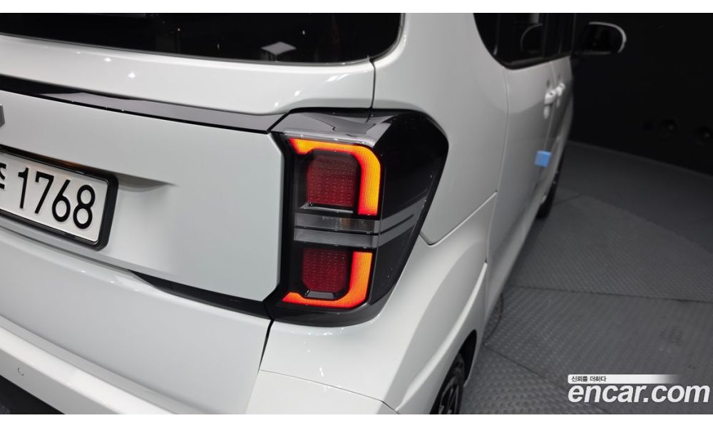 420003