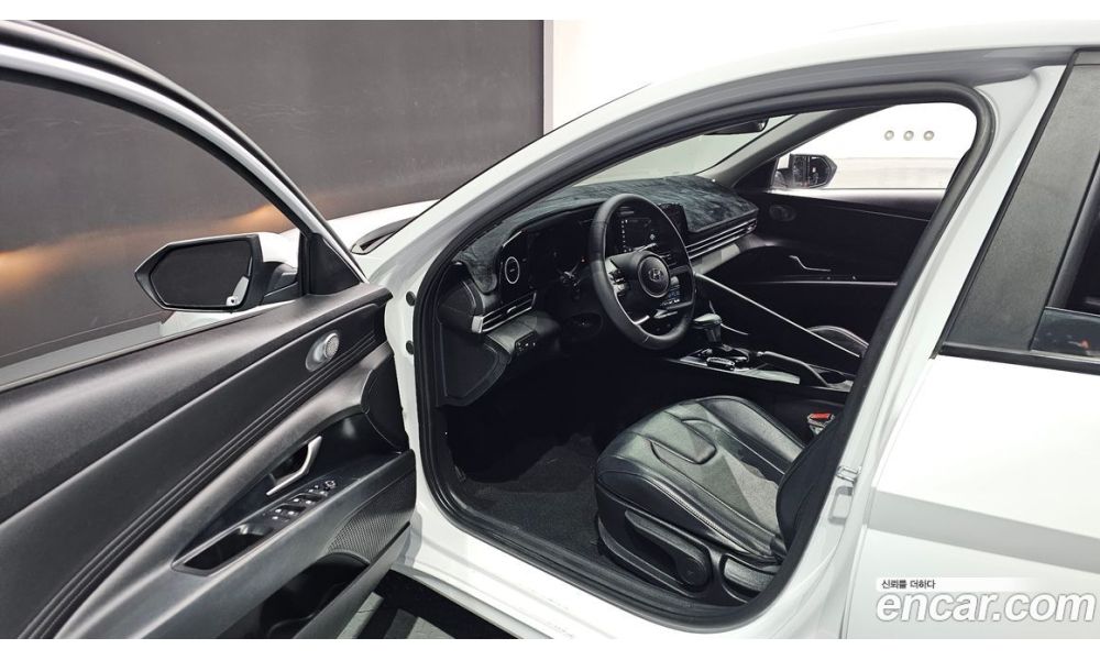 573830