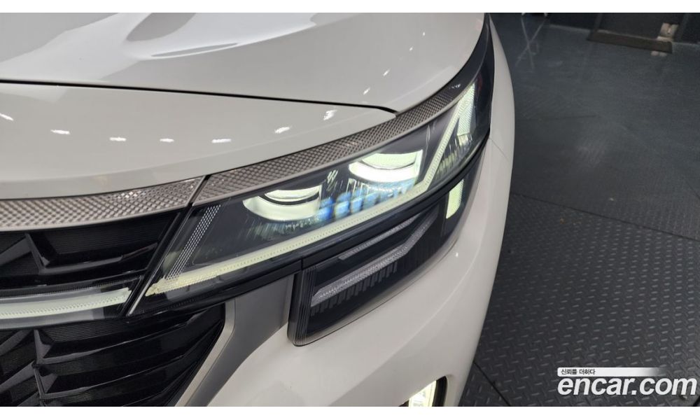 30476