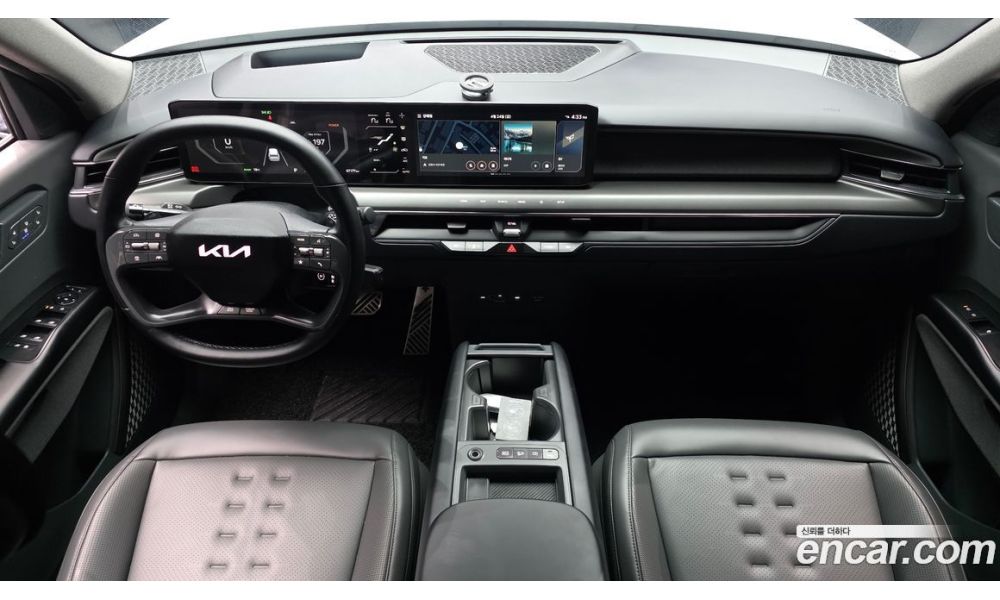 924303