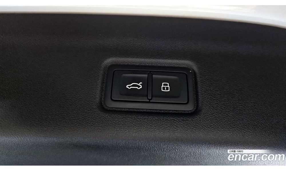 767597