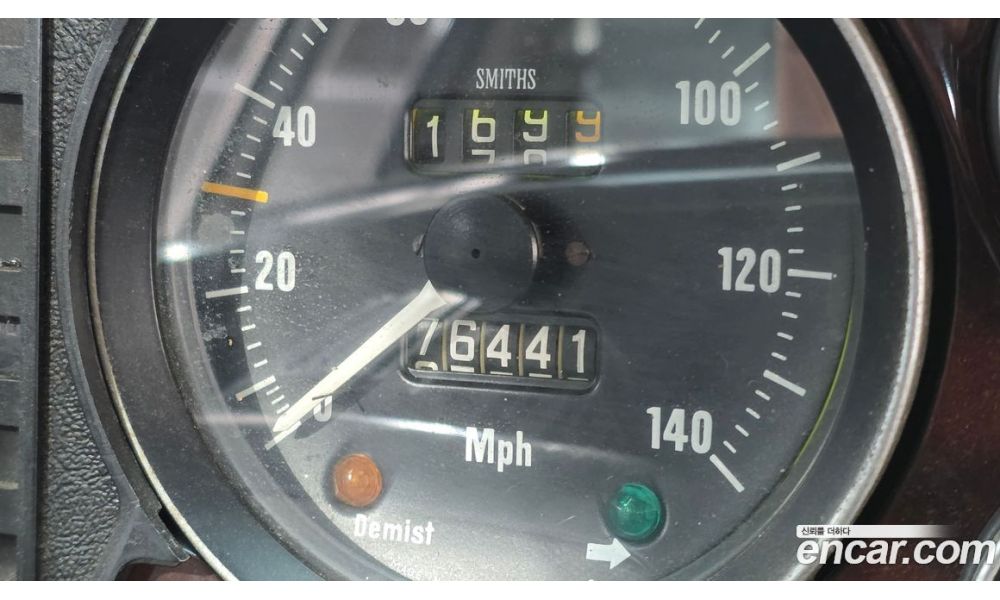 563291