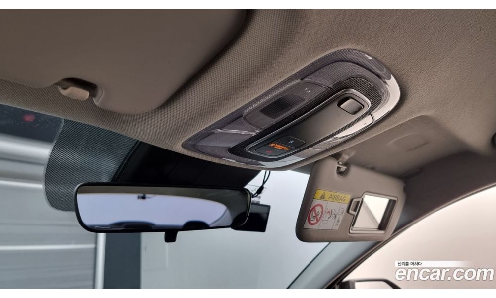 305525