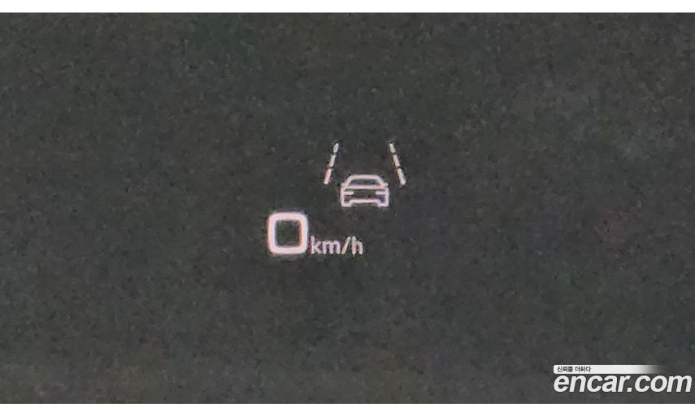 677318