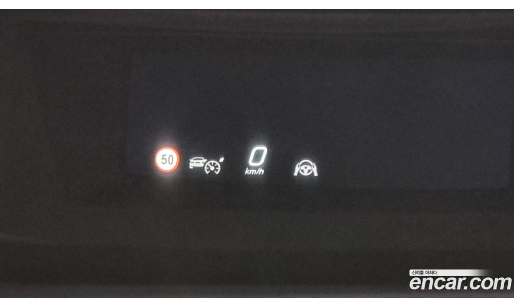 889153