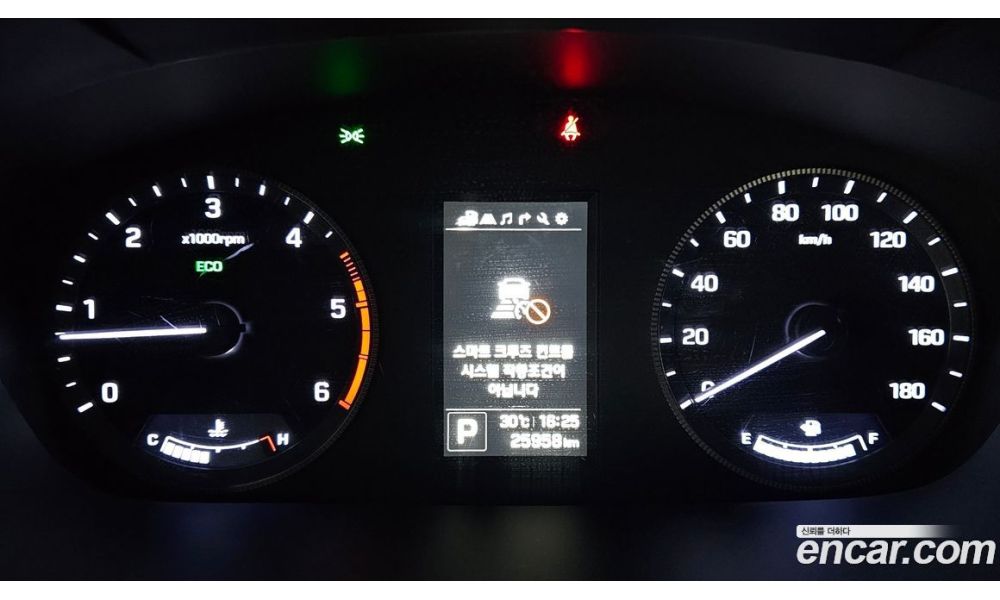 667303