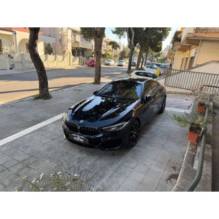 804573