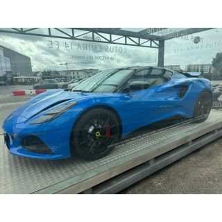 307368