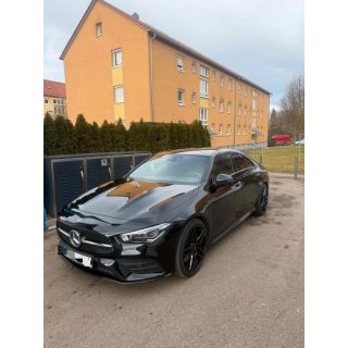 693129