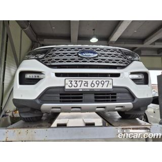 228605